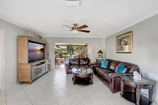 21214 Lago Cir, Boca Raton, FL 33433 - Photo 9