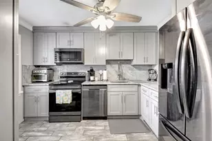 21214 Lago Cir, Boca Raton, FL 33433 - Photo 3