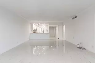 3000 N Palm Aire Dr, Pompano Beach, FL 33069 - Photo 15