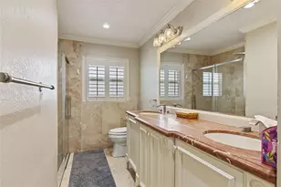 16686 Golfview Dr, Weston, FL 33326 - Photo 9