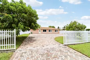 2488 Pineway Dr, West Palm Beach, FL 33415 - Photo 31