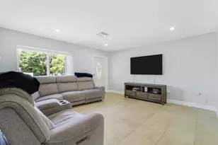 2488 Pineway Dr, West Palm Beach, FL 33415 - Photo 7