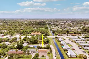 2488 Pineway Dr, West Palm Beach, FL 33415 - Photo 43