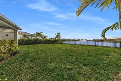 10161 Timber Creek Way, Palm Beach Gardens, FL 33412 - Photo 3