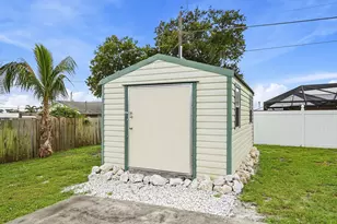 482 SE Galleon Ln, Port Saint Lucie, FL 34983 - Photo 37