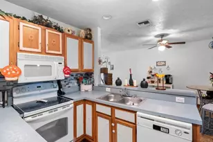 2315 28th Ave SW, Vero Beach, FL 32960 - Photo 21