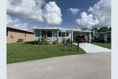 8 Brisa Lane, Port Saint Lucie, FL 34952 - Photo 1