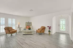 3824 SE Fairway E, Stuart, FL 34997 - Photo 9