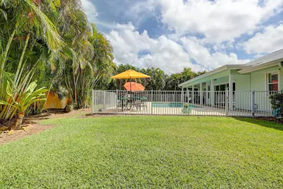 3824 SE Fairway E, Stuart, FL 34997 - Photo 33