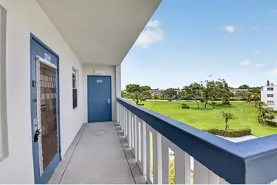 4022 Lincoln B, Boca Raton, FL 33434 - Photo 3