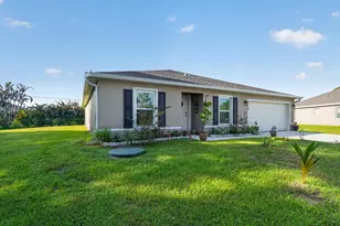 2274 SE Powell Ct, Port Saint Lucie, FL 34952 - Photo 3