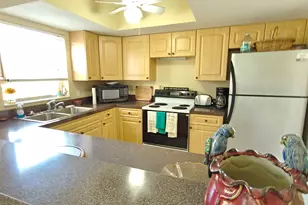 2950 SE Ocean Blvd, Stuart, FL 34996 - Photo 15