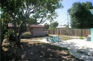 1015 S K St, Lake Worth Beach, FL 33460 - Photo 3