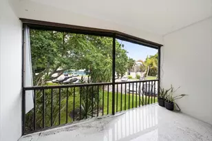 3125 Oakland Shores Dr, Oakland Park, FL 33309 - Photo 7