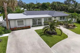 2427 Country Oaks Ln, Palm Beach Gardens, FL 33410 - Photo 37