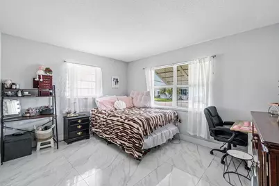 114 SW 8th Court, Boynton Beach, FL 33426 - Photo 23