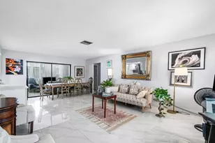 114 SW 8th Ct, Boynton Beach, FL 33426 - Photo 5