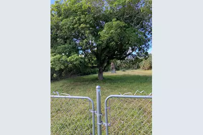 1099 N Haverhill Road, Haverhill, FL 33417 - Photo 1