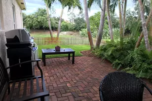 2122 E Ridge Circle East, Boynton Beach, FL 33435 - Photo 9