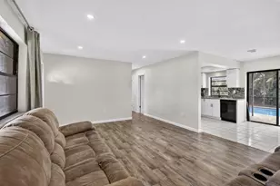 8968 SW 52nd Pl, Cooper City, FL 33328 - Photo 5