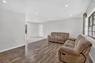8968 SW 52nd Pl, Cooper City, FL 33328 - Photo 3