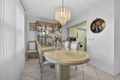 330 Wellington G, West Palm Beach, FL 33417 - Photo 5