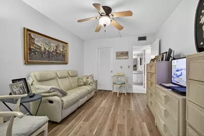 330 Wellington G, West Palm Beach, FL 33417 - Photo 11