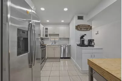 9200 N Hollybrook Lake Drive #310, Pembroke Pines, FL 33025 - Photo 11