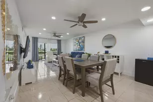 9200 N Hollybrook Lake Dr, Pembroke Pines, FL 33025 - Photo 13