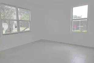 813 S 6th St, Fort Pierce, FL 34950 - Photo 13