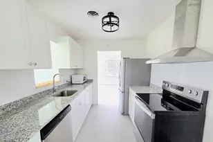 813 S 6th St, Fort Pierce, FL 34950 - Photo 1