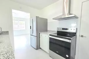 813 S 6th St, Fort Pierce, FL 34950 - Photo 3