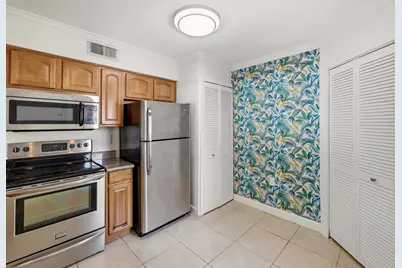 20101 Glenmoor Drive, West Palm Beach, FL 33409 - Photo 3