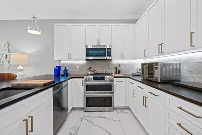 3446 NE 13th Avenue, Oakland Park, FL 33334 - Photo 13