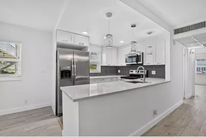 212 Monaco E, Delray Beach, FL 33446 - Photo 3