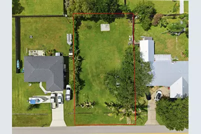 719 SE Thornhill Drive, Port Saint Lucie, FL 34983 - Photo 3