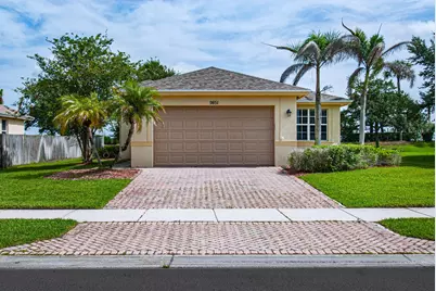 9851 E Verona Circle, Vero Beach, FL 32966 - Photo 1
