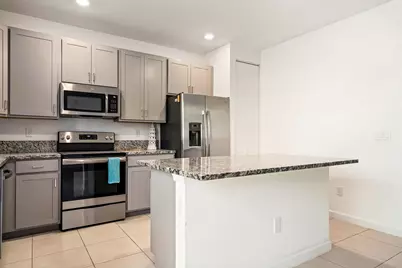 5323 Santa Maria Avenue, Boynton Beach, FL 33436 - Photo 9