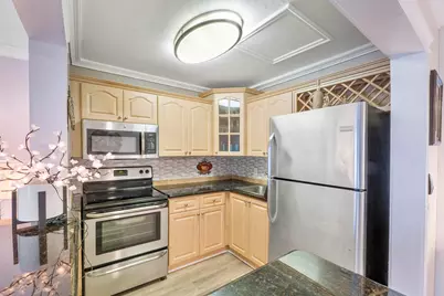 317 Tilford O #317, Deerfield Beach, FL 33442 - Photo 5