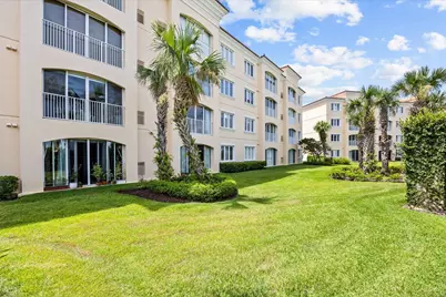 36 Harbour Isle Drive W #104, Fort Pierce, FL 34949 - Photo 33