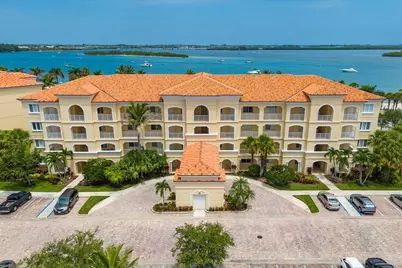 36 Harbour Isle Drive W #104, Fort Pierce, FL 34949 - Photo 7