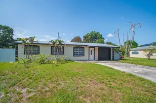 355 Johnston St, Fort Pierce, FL 34982 - Photo 1