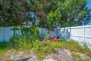 355 Johnston St, Fort Pierce, FL 34982 - Photo 15