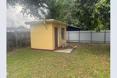 2360 NW 98th Street, Miami, FL 33147 - Photo 31