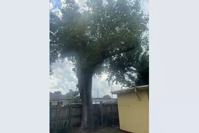 2360 NW 98th Street, Miami, FL 33147 - Photo 33