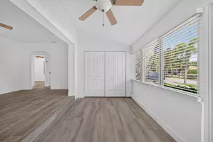 423 SW 11th Ct, Fort Lauderdale, FL 33315 - Photo 5
