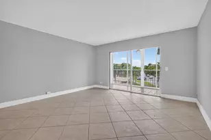 12500 SW 5th Ct, Pembroke Pines, FL 33027 - Photo 7