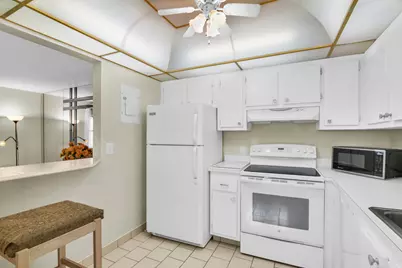 359 Saxony Trail #H, Delray Beach, FL 33446 - Photo 11