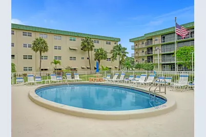810 SE 7th Street #207, Deerfield Beach, FL 33441 - Photo 3