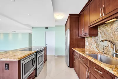 936 Intracoastal Drive #22F, Fort Lauderdale, FL 33304 - Photo 13